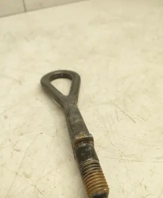 Chrysler Grand Voyager IV Towing hook eye 
