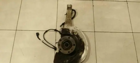 Porsche Cayenne (92A) Front wheel hub spindle knuckle 95834115501