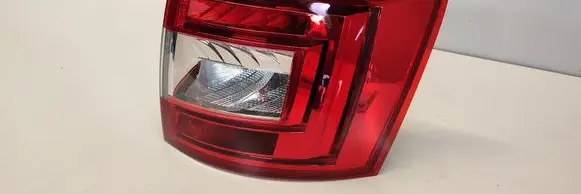 Rear/tail lights