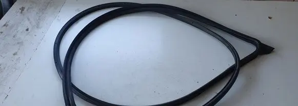 Mitsubishi Outlander Rubber seal front door (on door) 