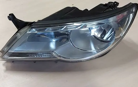 Volkswagen Tiguan Headlight/headlamp 5N2941031K