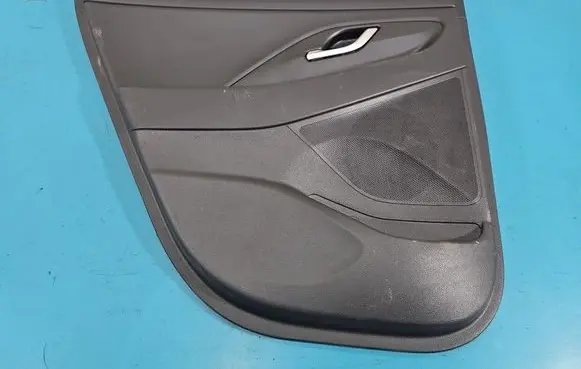 Hyundai i30 Coupe rear side trim panel 83301G4010 IMPRK1563110