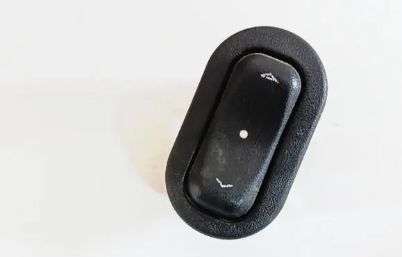 Opel Zafira A Electric window control switch 90561388