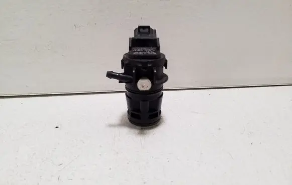 Toyota Prius (XW30) Windscreen/windshield washer pump 8533047010 0602105720