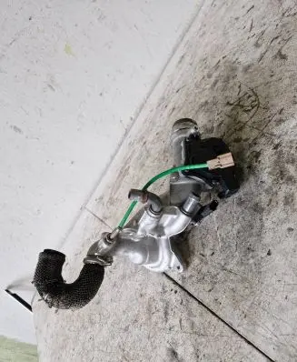 Mercedes-Benz A W176 EGR valve 161A09287R