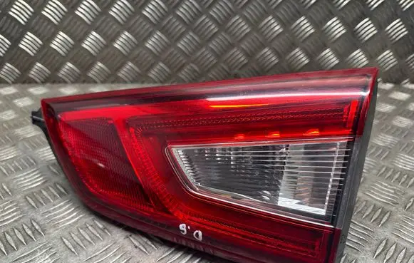 Nissan Qashqai Tailgate rear/tail lights 265504EA6E