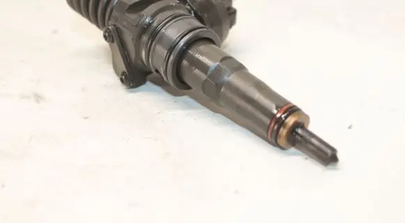 Volkswagen Caddy Fuel injector 038130073BN