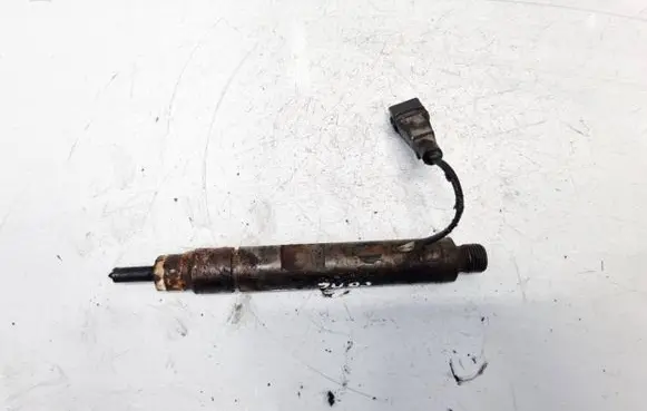 Volvo S40, V40 Fuel injector 7700875035 0432193754