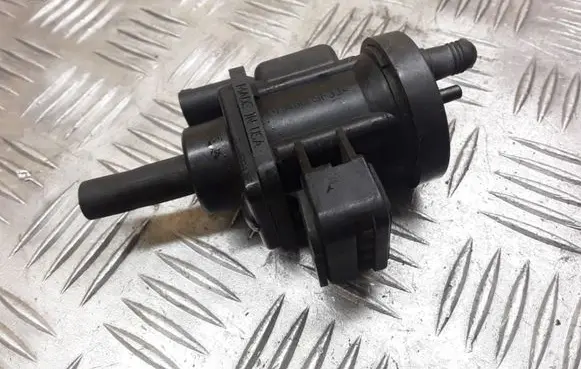 Mercedes-Benz C W203 Turbo solenoid valve 0005450427