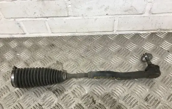 Lexus CT 200H Steering tie rod 