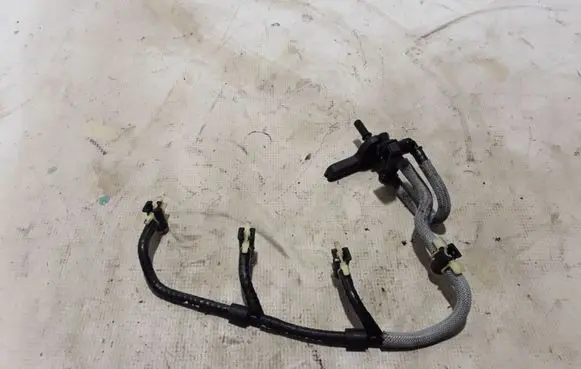Renault Master III Fuel return line/hose 166716979R