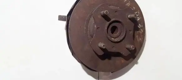 Mazda 323 Front wheel hub