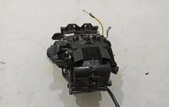 Dacia Jogger Interior heater climate box assembly 272709633R