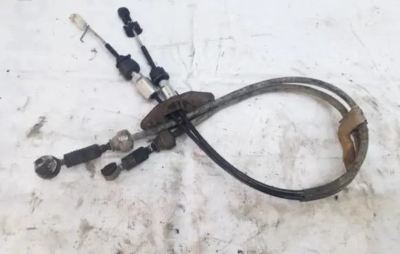 Honda CR-V Gear shift cable linkage