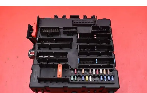 Opel Vectra C Fuse box set 13189924