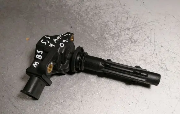 Mercedes-Benz S W221 High voltage ignition coil A0001502780 A2721590142