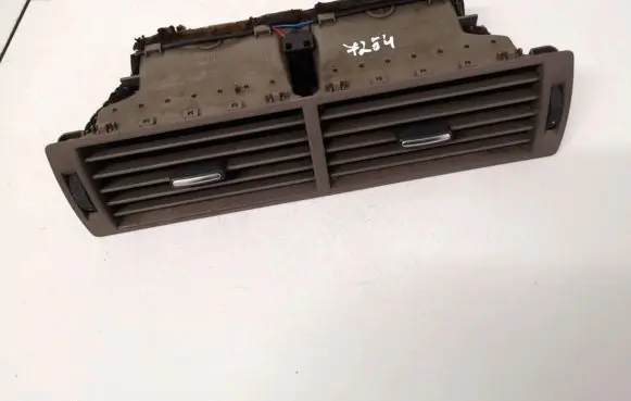 Audi A4 S4 B6 8E 8H Dash center air vent grill 8e0820951