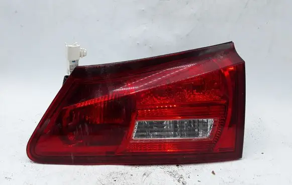 Lexus IS 220D-250-350 Tailgate rear/tail lights NOCODE