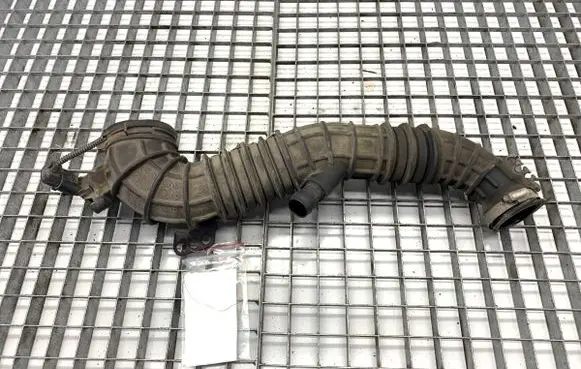 Volkswagen Transporter - Caravelle T5 Air intake hose/pipe 7E0129627D