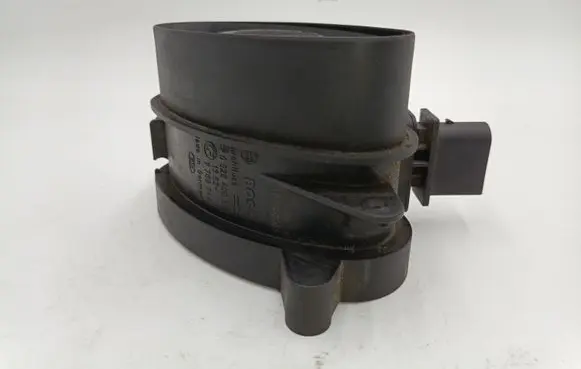 BMW 3 E46 Mass air flow meter 0928400504 7788744 13627788744