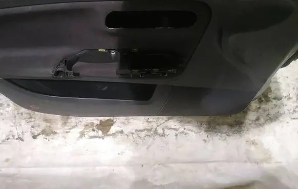 Seat Ibiza III (6L) Front door card panel trim 