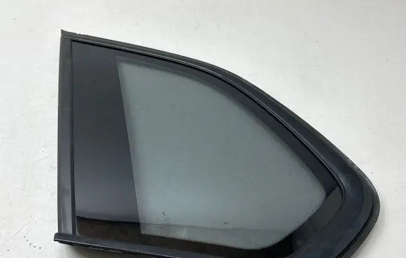 BMW X5 E70 Rear side window 43R004585 E000214 DOT615M35VAS2