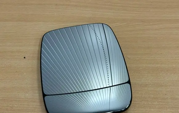 Renault Trafic III (X82) Wing mirror glass 963651588R