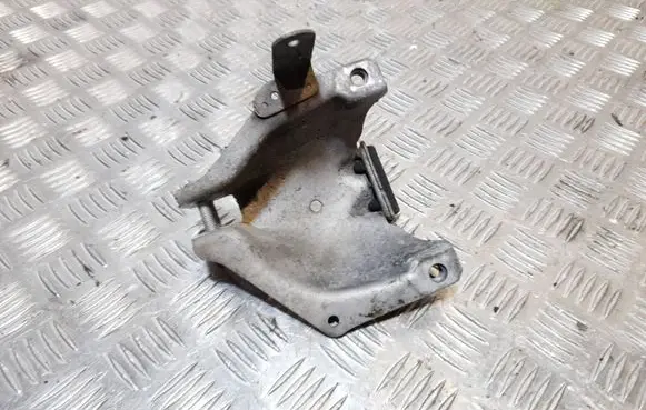 Audi A4 S4 B8 8K Engine mounting bracket 8K0399059H 8K0399059