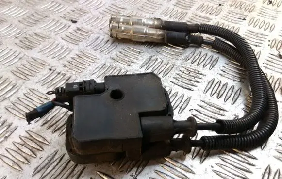 Mercedes-Benz B W245 High voltage ignition coil A0001587803 0221503035