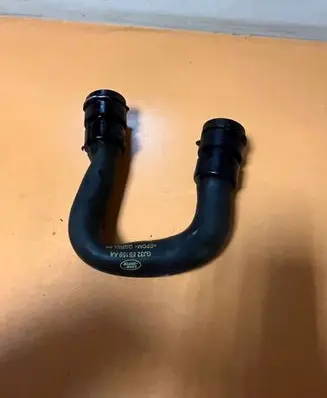 Land Rover Discovery Sport Engine coolant pipe/hose GJ328B159AA