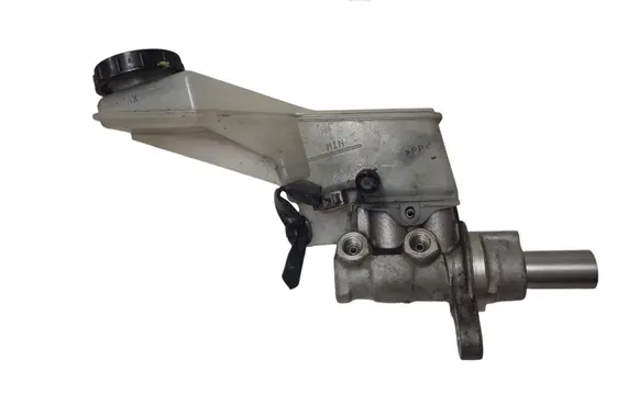 Nissan X-Trail T31 Master brake cylinder 226329