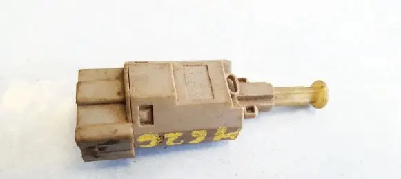 Brake pedal sensor switch