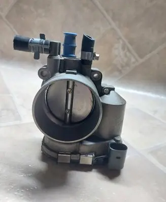 Audi A6 S6 C5 4B Throttle valve 078133062B 0280750030