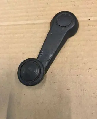 Volkswagen Golf I Front door window winding handle 111837579B
