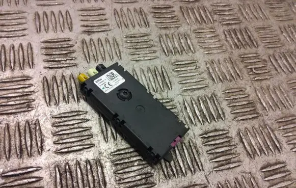 BMW X2 F39 Aerial antenna amplifier 21367510
