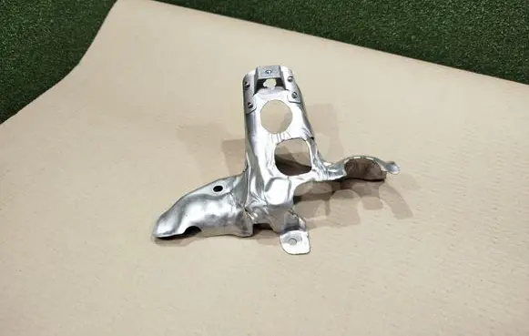 Renault Trafic III (X82) Exhaust heat shield 140133844R