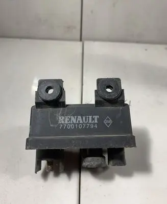 Renault Scenic I Glow plug pre-heat relay 7700107794