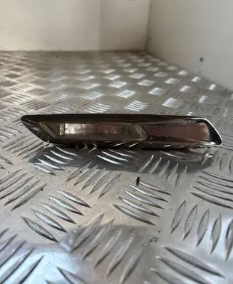 BMW 5 F10 F11 Front fender indicator light A046341