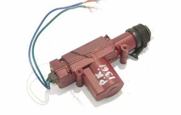 Volkswagen Polo IV 9N3 Central locking motor 