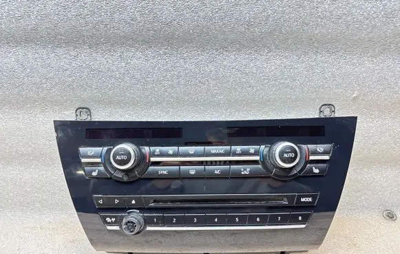 BMW X5 F15 Climate control unit 6831942 900256780047 16B237MP0714