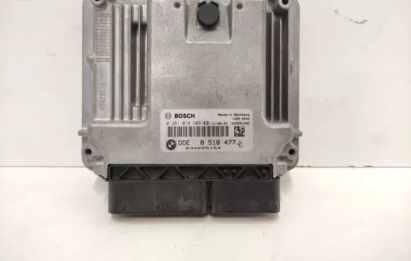 BMW 5 F10 F11 Engine control unit/module 8518477 0281018609 030225154