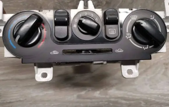 Mazda 323 Climate control unit