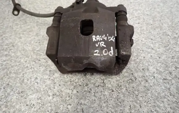 Toyota RAV 4 (XA20) Front brake caliper