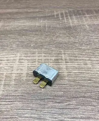 Audi A4 S4 B5 8D Other relay 443937105