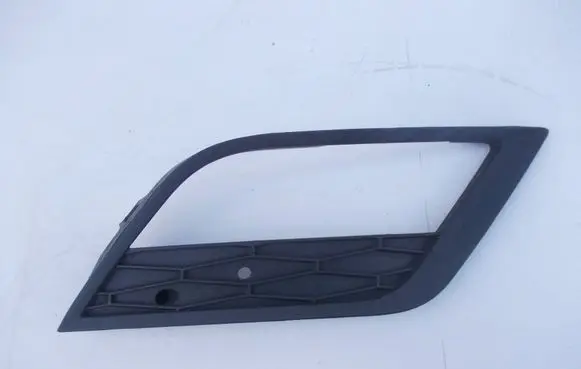Seat Leon (5F) Front fog light trim/grill 5F0853666A