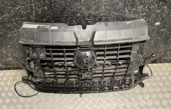 Volkswagen Multivan T6 Front grill 7LA807699