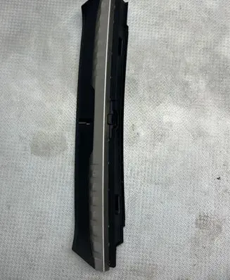Trunk/boot sill cover protection