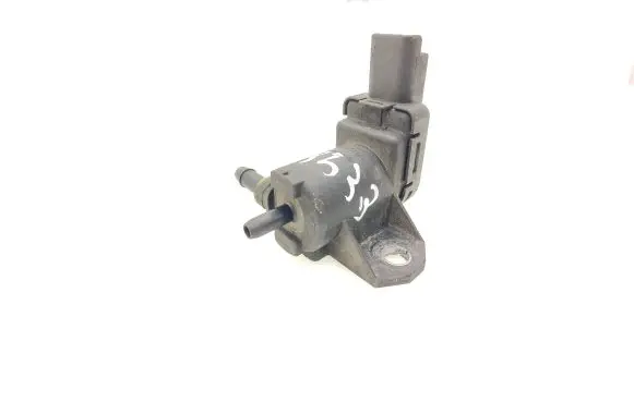 Volvo V40 Vacuum valve 9688124580