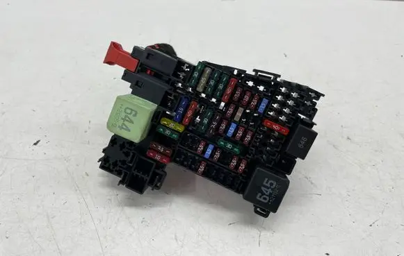 Volkswagen T-Cross Fuse module 2Q0937615A