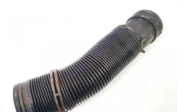 Air intake hose/pipe